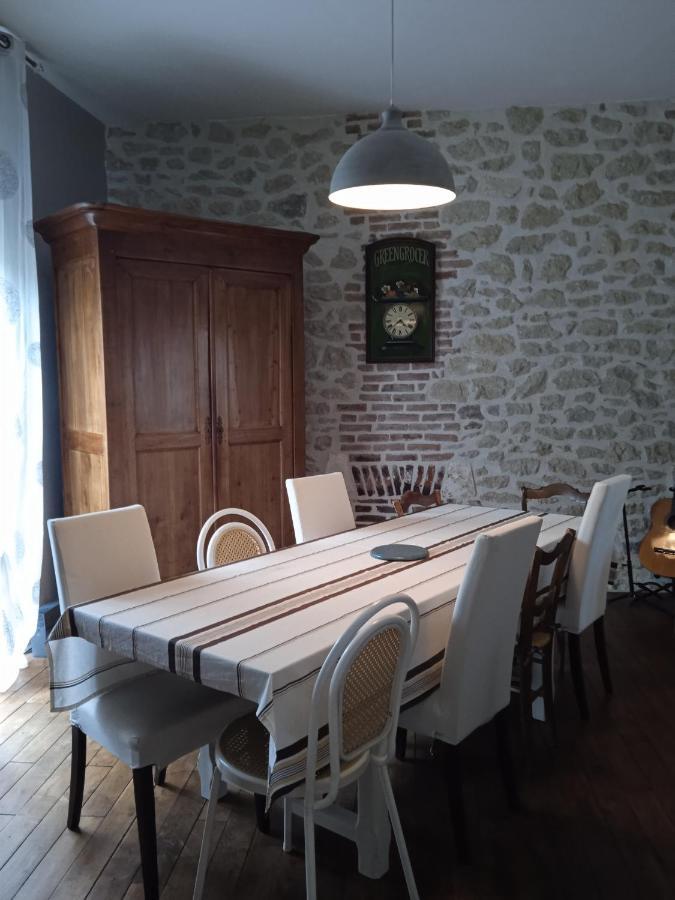 Maison De Famille A Périgueux Kültér fotó